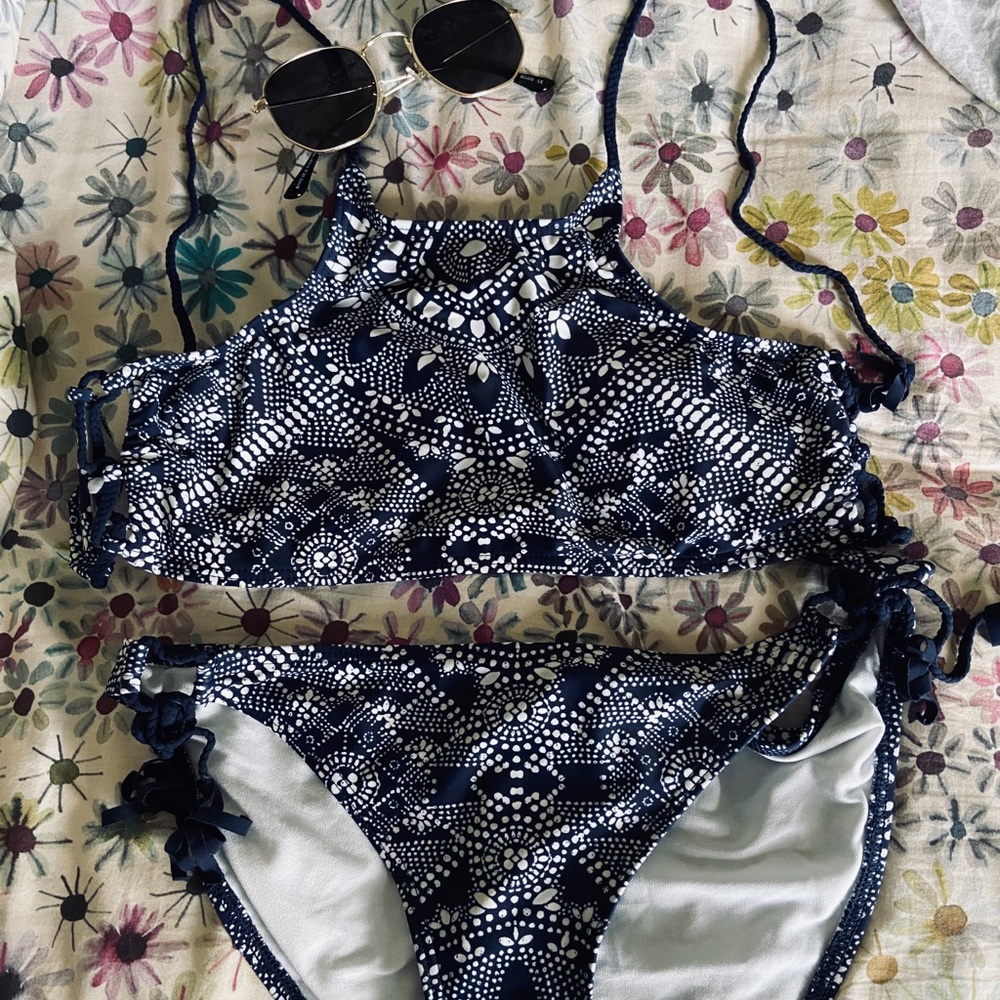 Target: Navy blue bikini